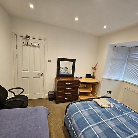 Monyhull Homestay - Near City Centre Kingsheath Nia Nec Bhx Birmingham Kültér fotó